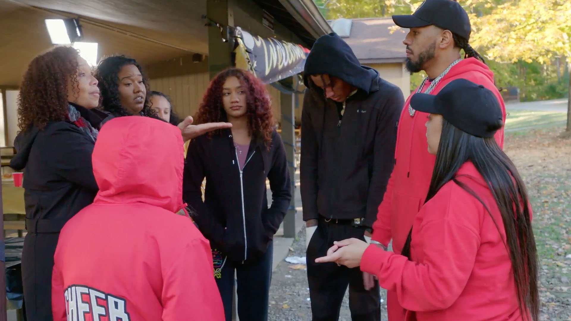 Top 5 Arresting Moments: Justine Gets Heated With Michael's Family!