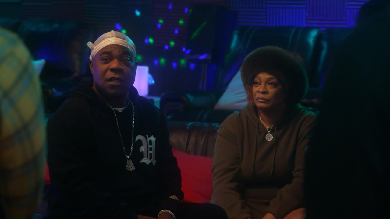 Two Little Fingers, Eliminations bring Ms Deb to tears. Tracy Morgan motivates., TV-MA, Season 1, Episode 5