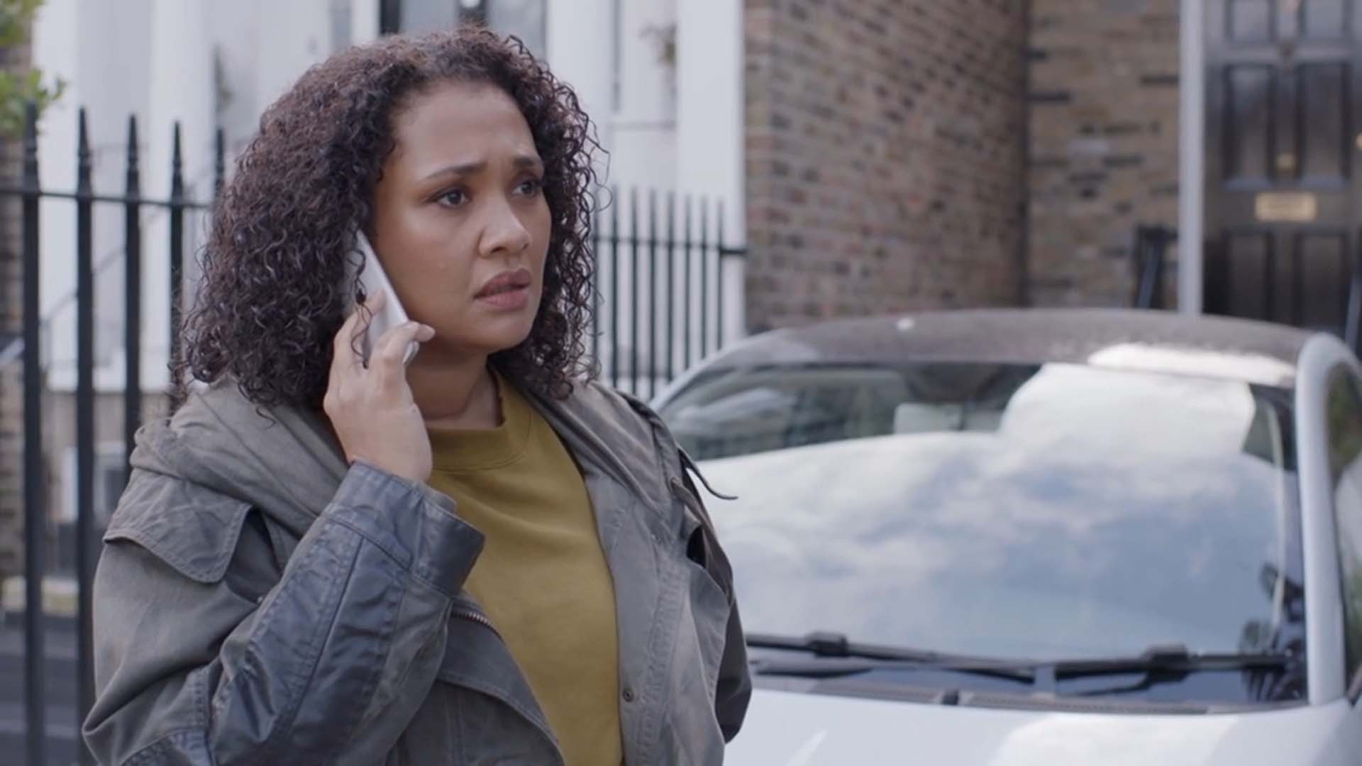 Control Freak, A body found in a suitcase., TV-14, Season 3, Episode 4