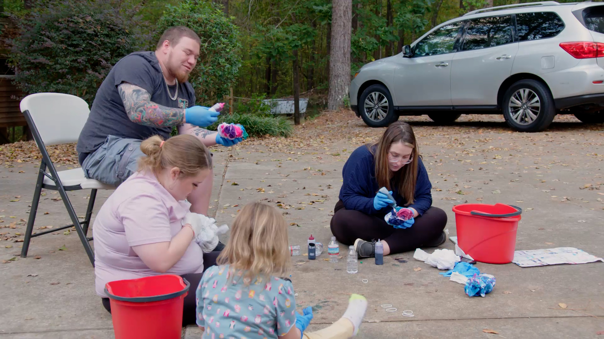 Family Crisis: Bridal Shower Showdown, The girls refuse to attend June's shower; secret guest., TV-14, Season 6, Episode 3
