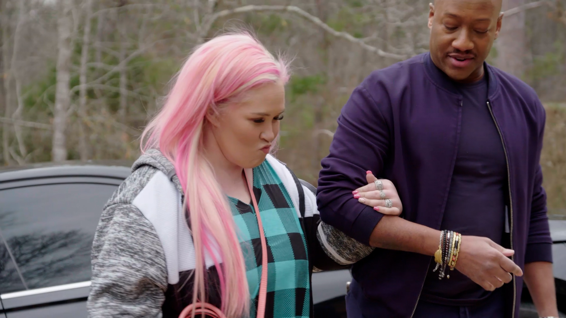 Family Crisis: Mama's Last Chance, June wants help with her kids, Alana slacks on her future., TV-14, Season 6, Episode 8