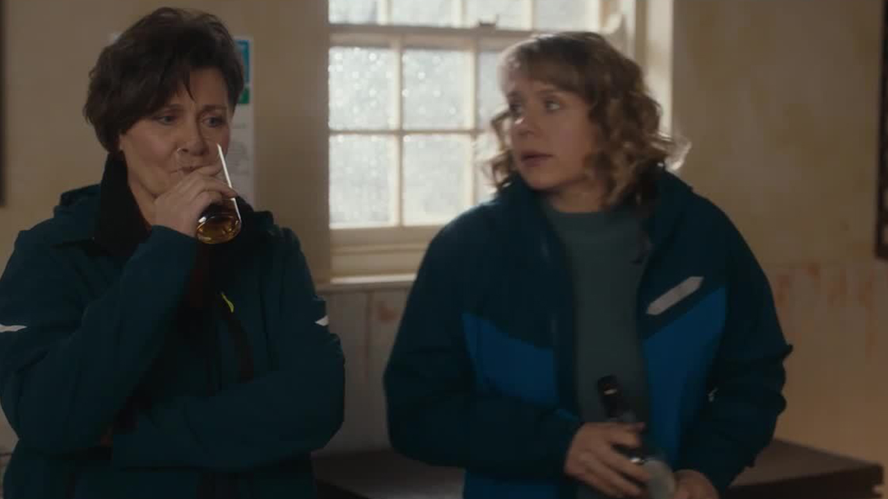 A Cup O' Kindness, Mike tries to enjoy his time off., TV-14, Season 1, Episode 5