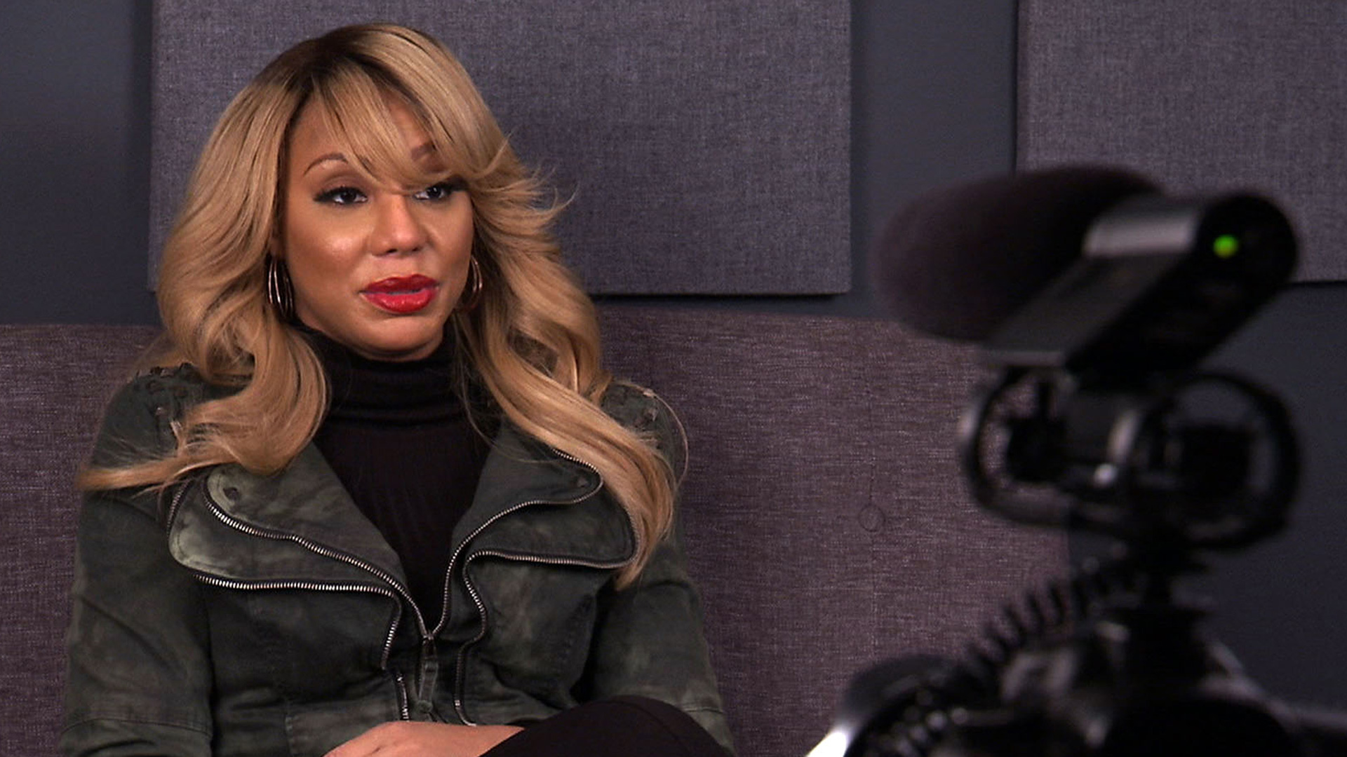 The Tamar-vention, Sisters clash in therapy; music video., TV-14, Season 3, Episode 3