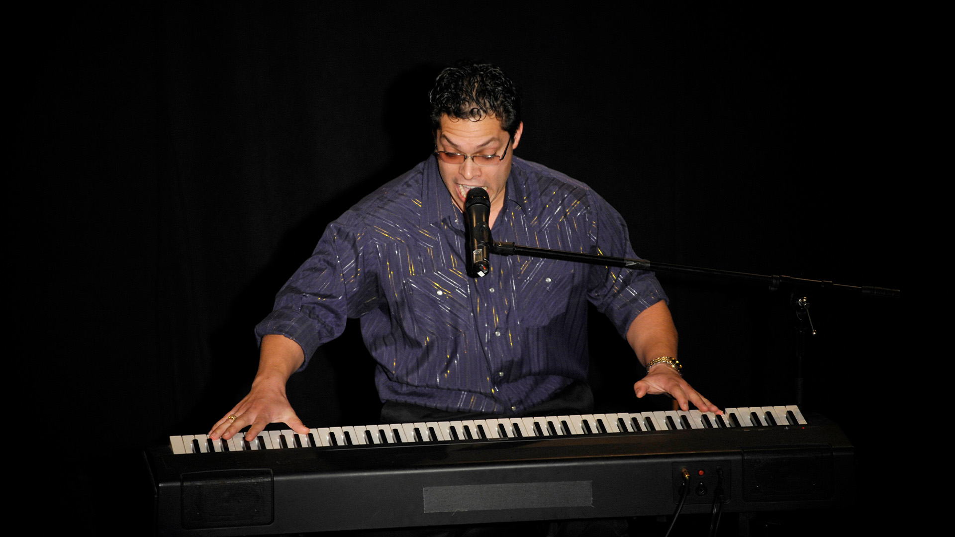 South Kingstown, Rhode Island, Auditioning locals for a talent show., TV-14, Season 1, Episode 2
