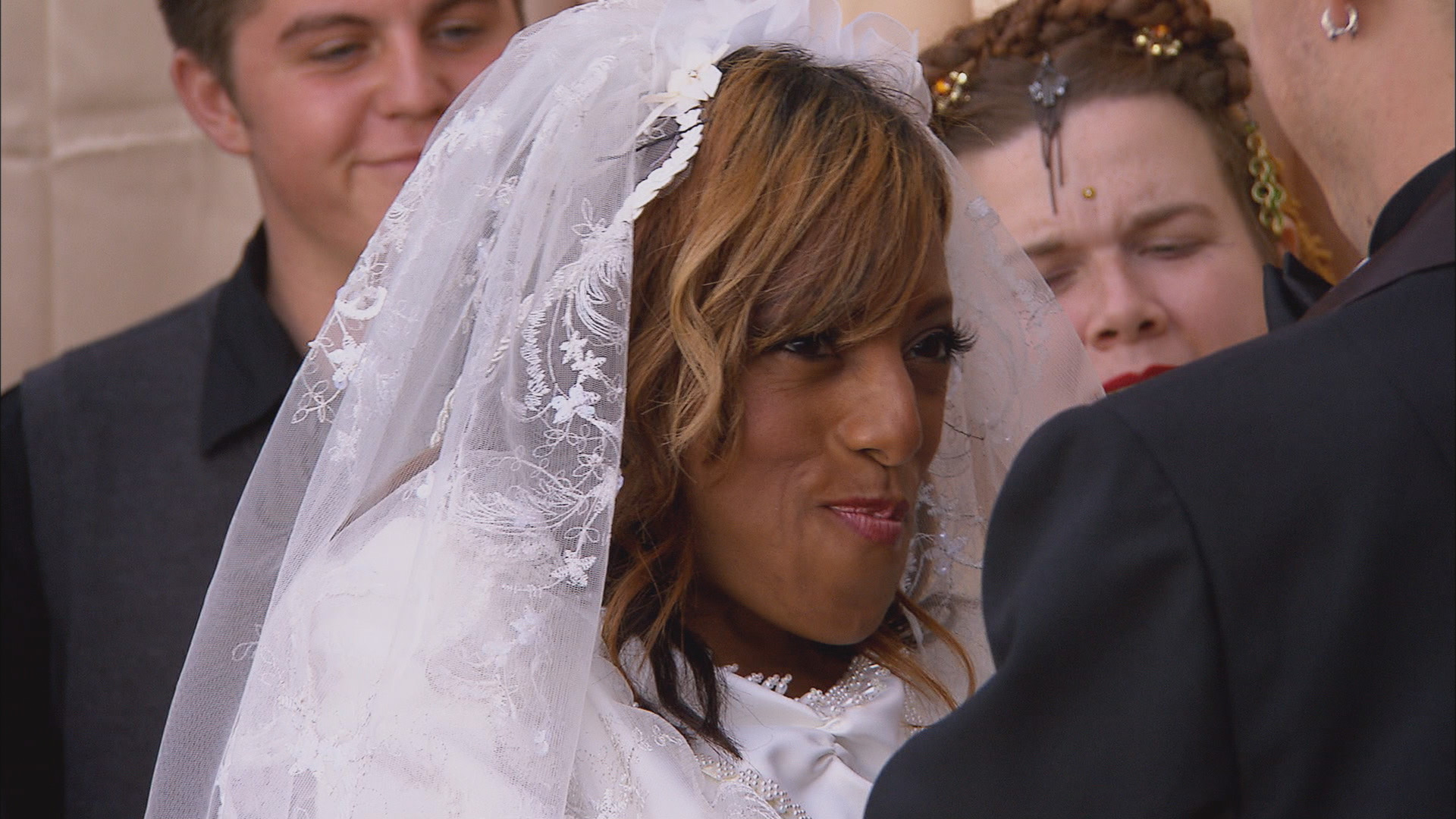 The Littlest Wedding, Little couple wedding at The Freakshow., TV-14, Season 1, Episode 5