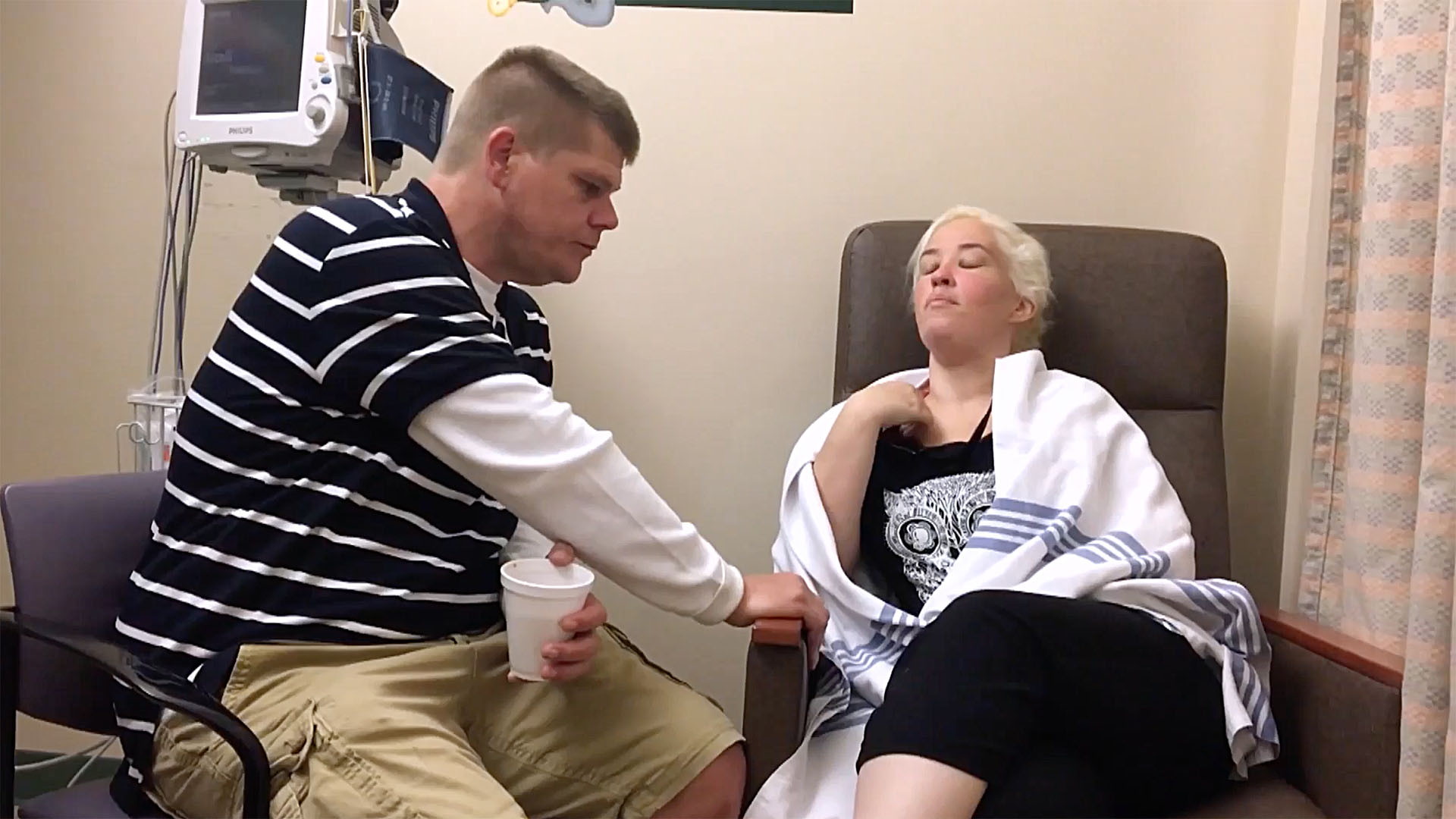 Blind-Sided, June's emergency; shocking DNA results., TV-14, Season 2, Episode 7