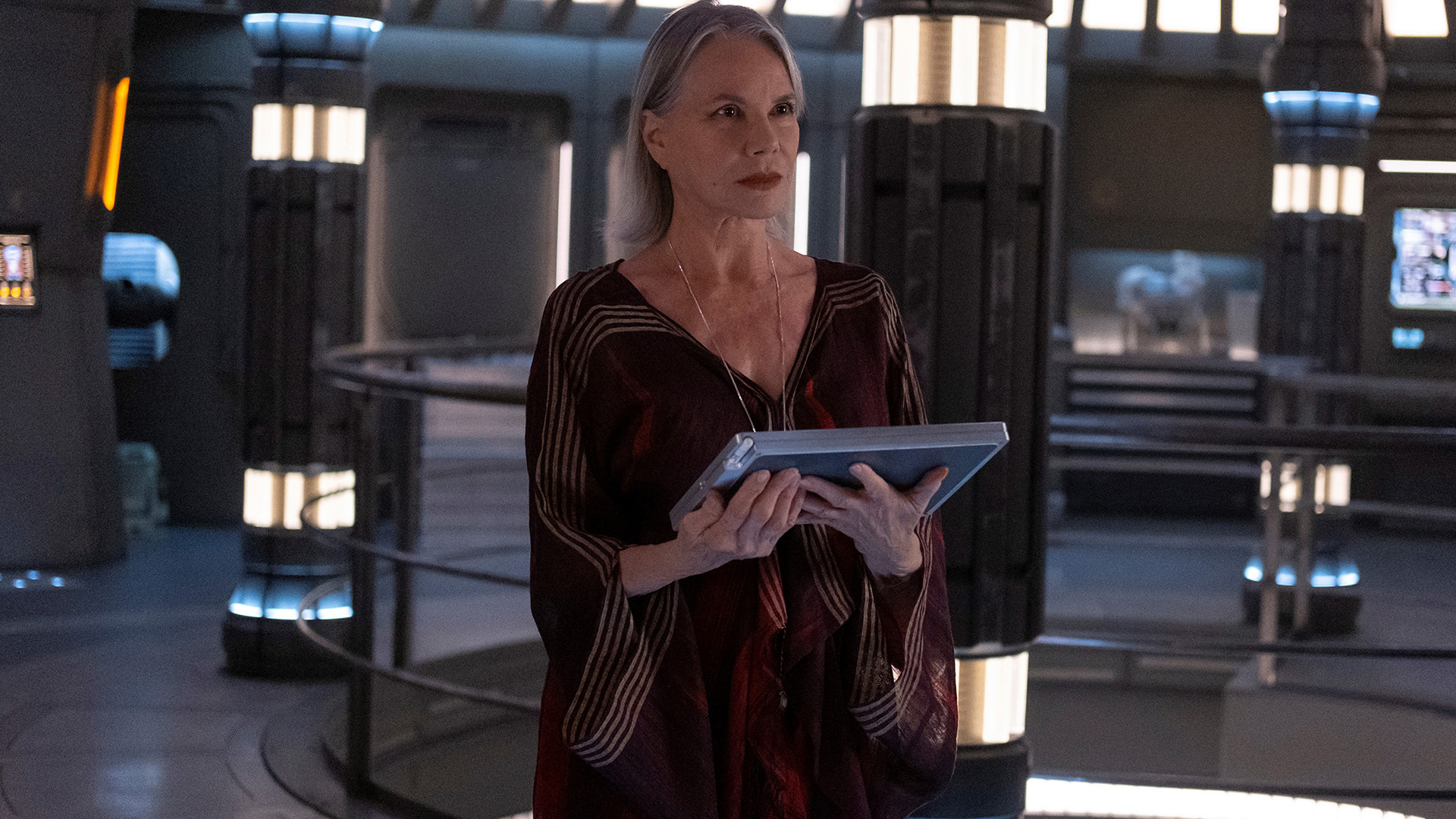 God in the Machine, Sophie's AI acts up after a surprise Beacon visit., TV-MA, Season 1, Episode 4