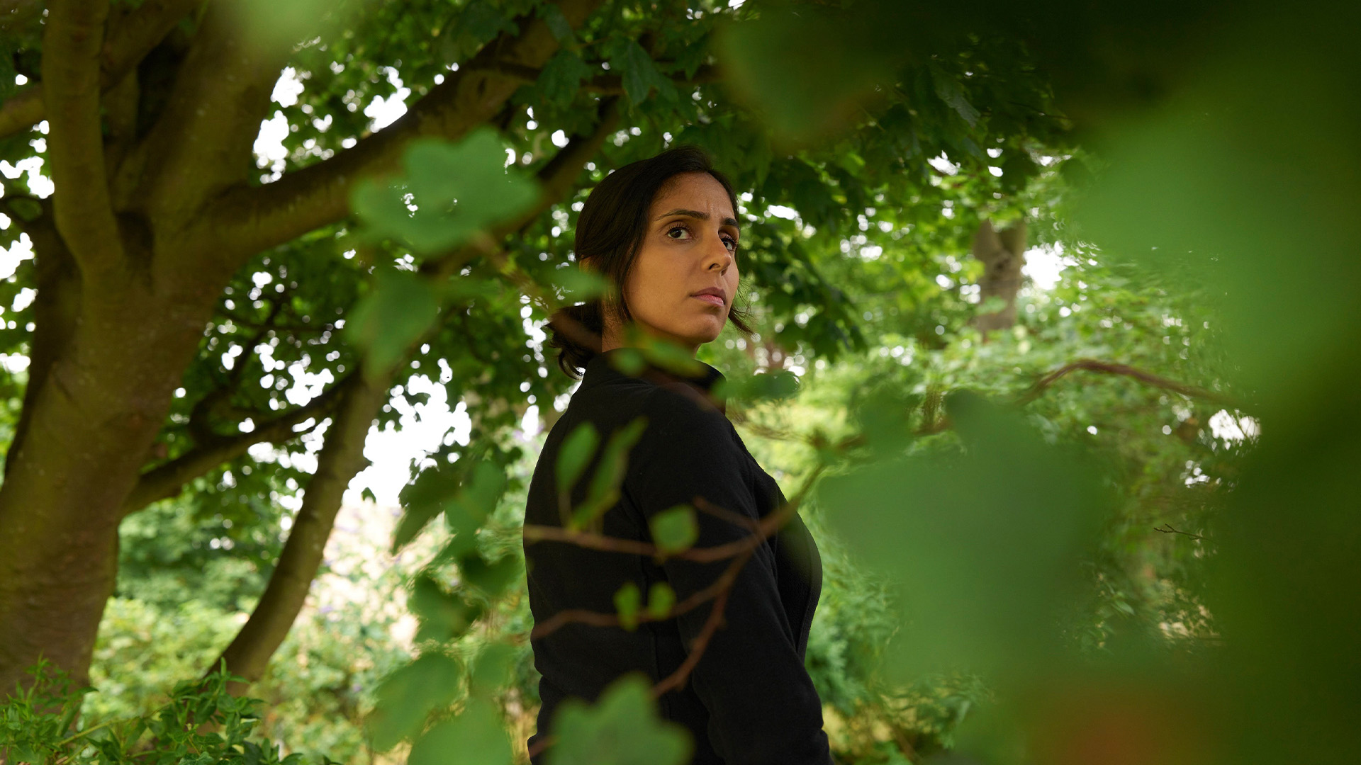 Episode 3, A storm hits the Island; Grace spends time with the locals., TV-MA, Season 1, Episode 3