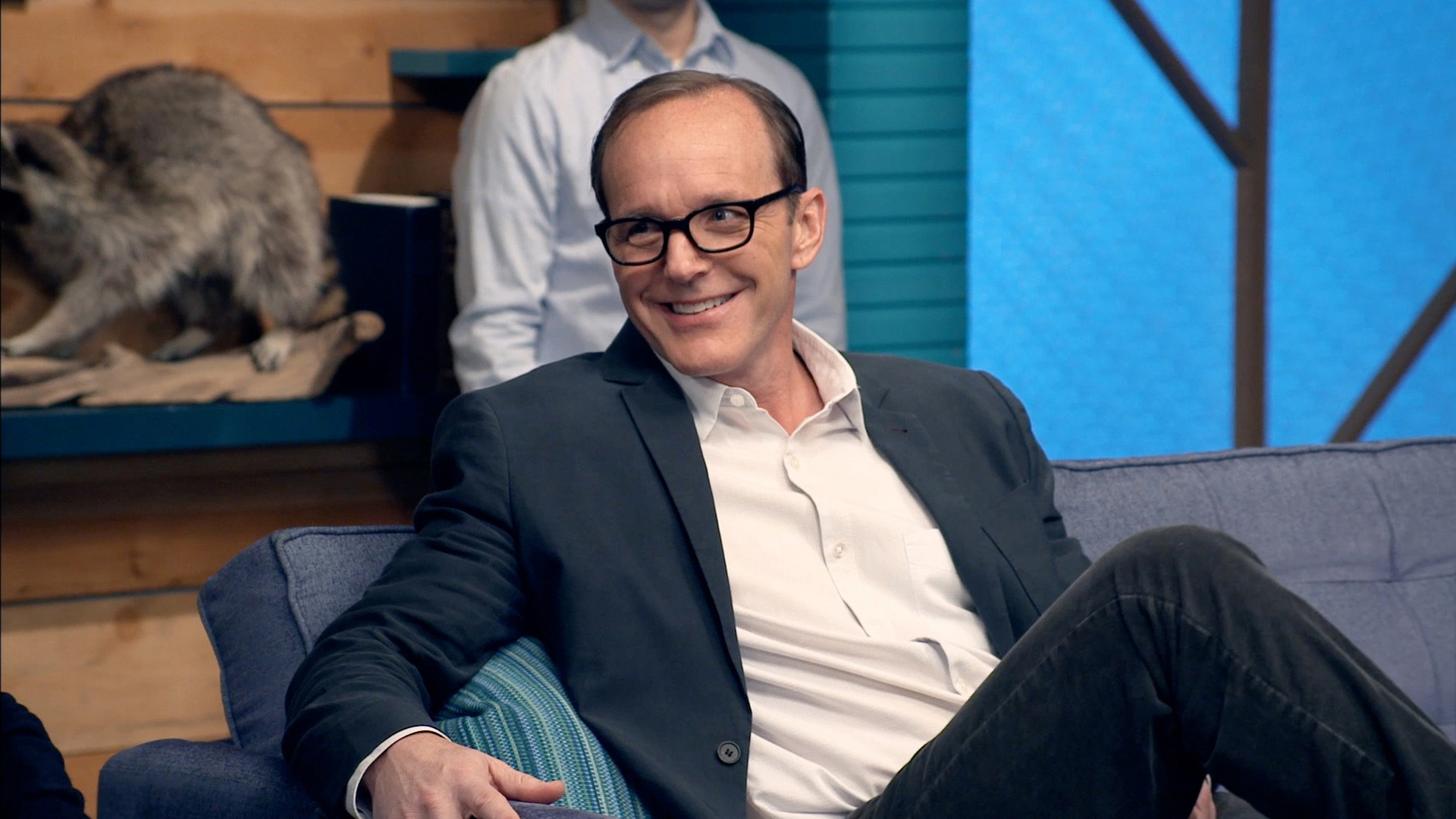 Clark Gregg Wears a Navy Blazer & White Collared Shirt, Scott interviews Clark Gregg., TV-14, Season 2, Episode 17