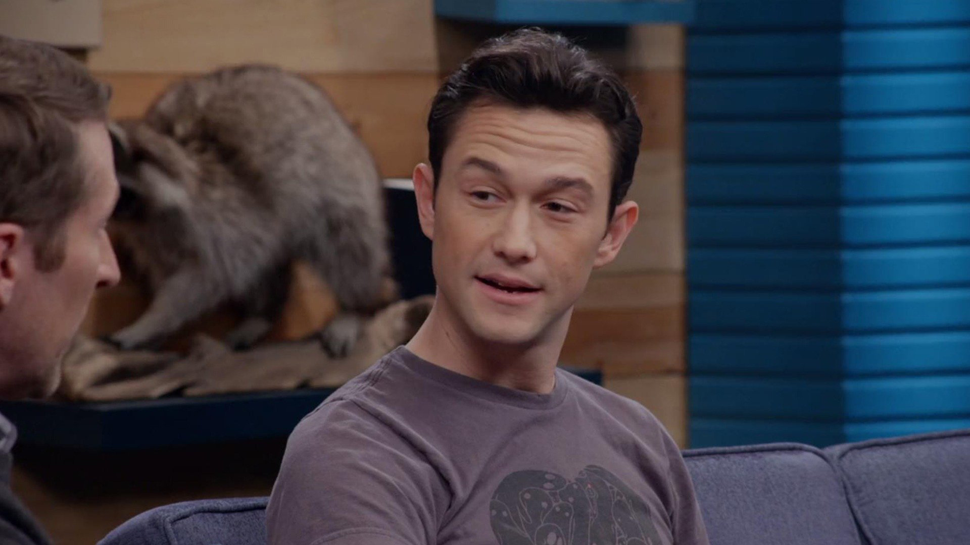 Joseph Gordon-Levitt Wears a Heart T-Shirt and Blue Jeans, Joseph Gordon-Levitt guest stars CB!B!, TV-14, Season 4, Episode 11