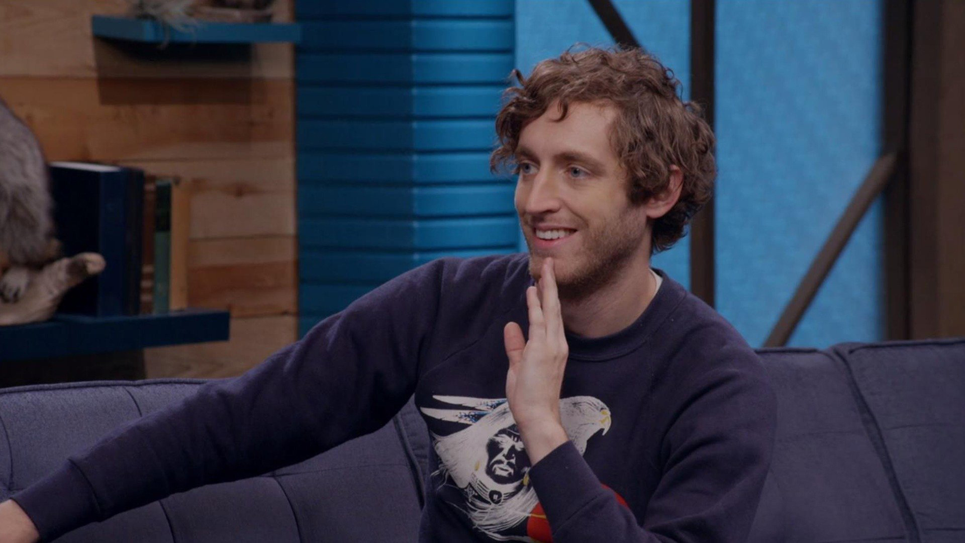 Thomas Middleditch Wears an Enigmatic Sweatshirt and Sweatpants with Pockets, Thomas Middleditch guest stars CB!B!, TV-14, Season 4, Episode 18