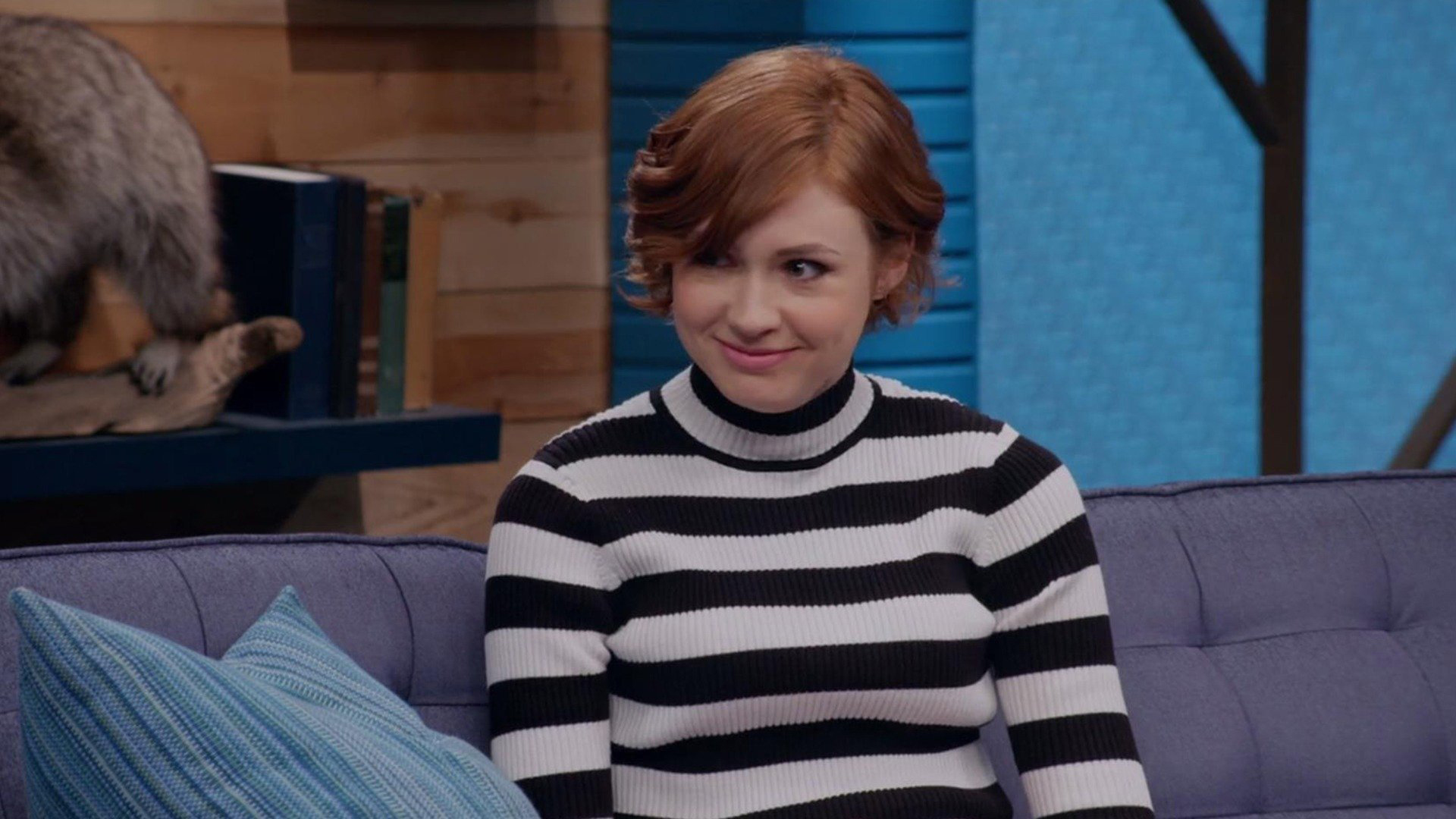 Karen Gillan Wears a Black and White Striped Pullover and Coral Skirt, Karen Gillan guest stars CB!B!, TV-14, Season 4, Episode 19