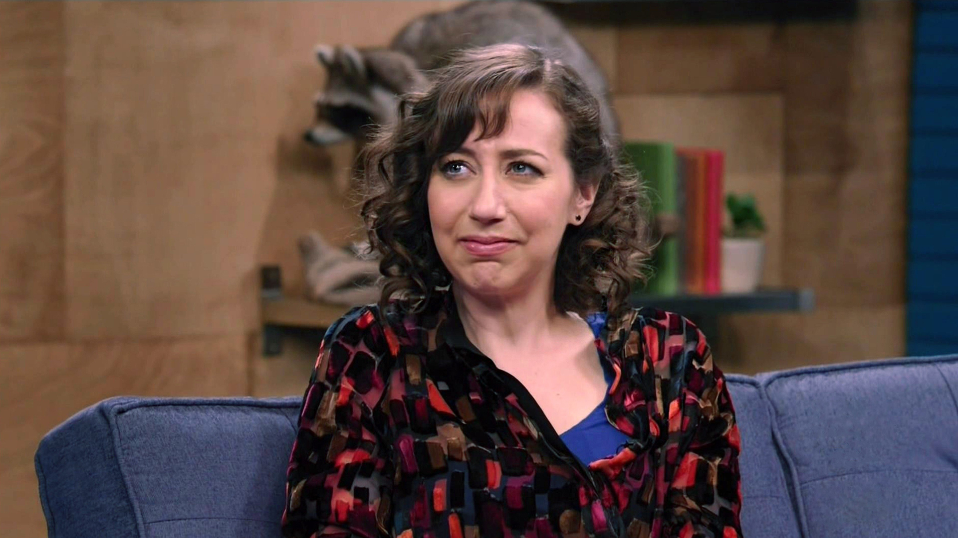 Kristen Schaal Wears Strawberry Colored Pants and a Multicolored Shirt, Kristen Schaal guest stars on CB!B!, TV-14, Season 5, Episode 9