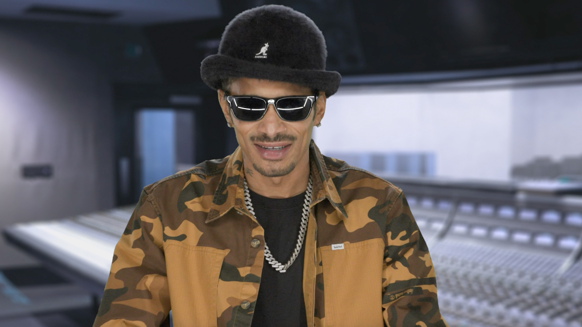 Watch #GUHH Connections: Layzie Bone & Eric Are Family for Life! | Growing Up Hip Hop Video Extras