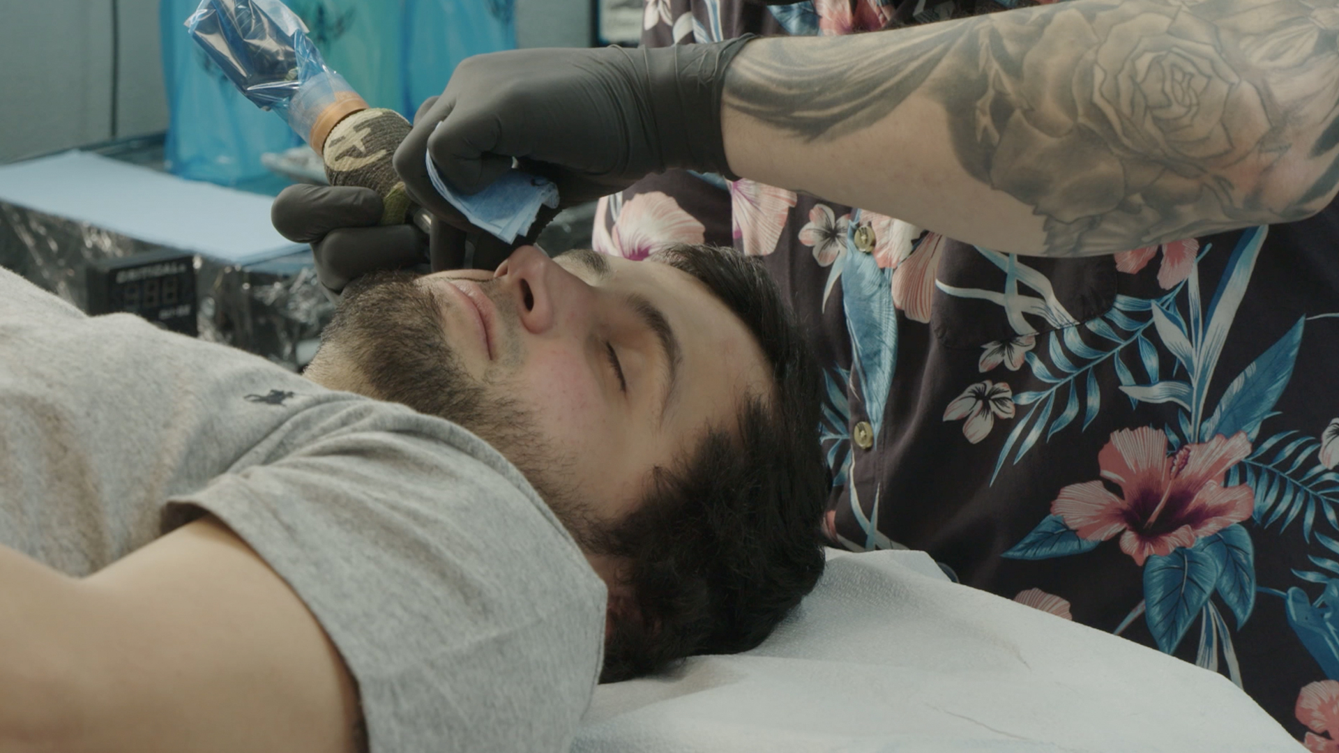 Watch Deleted Scene: Antoine Gets a Face Tattoo! | Love After Lockup Video Extras