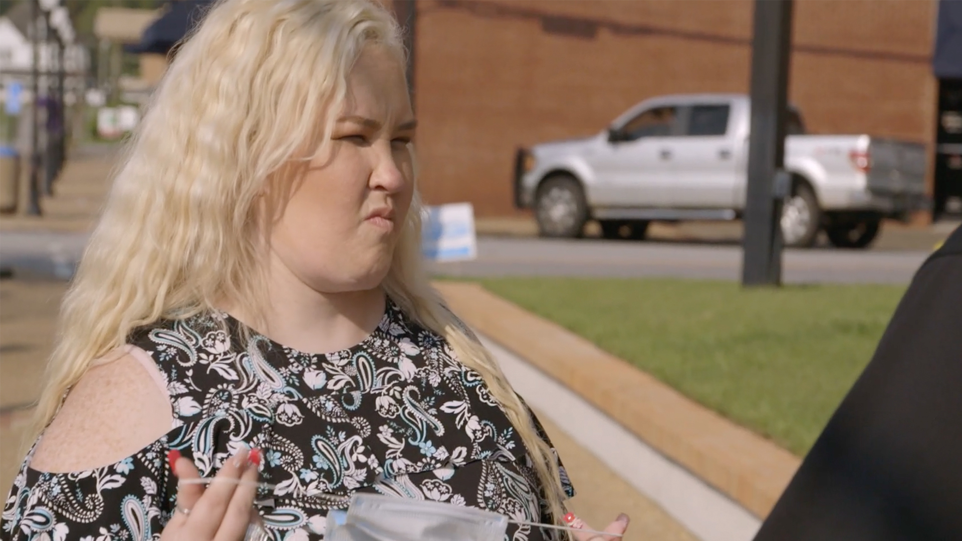 Watch  'I Need to End the Chapter' | Mama June: From Not to Hot Video Extras