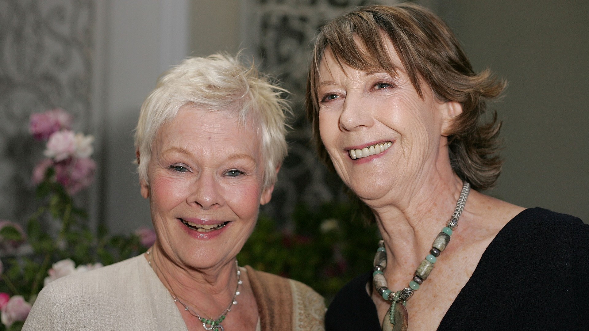 Eileen Atkins Recalls How Judi Dench Charmed Her with Cake on 'Cranford' Set