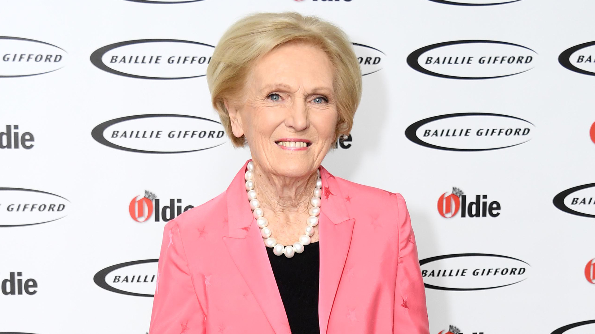 Dame Mary Berry Has a New Baking Show Coming Out 