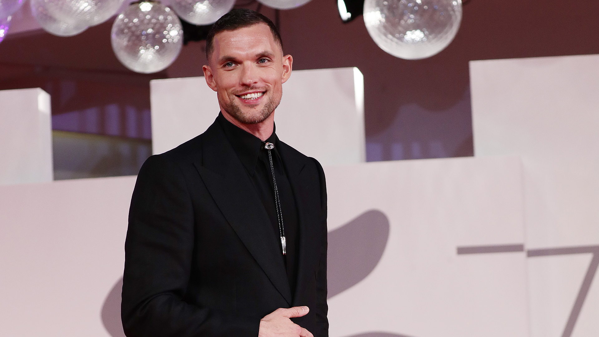 WATCH: Ed Skrein Pursues Pop Comeback in 'I Used to Be Famous' Trailer