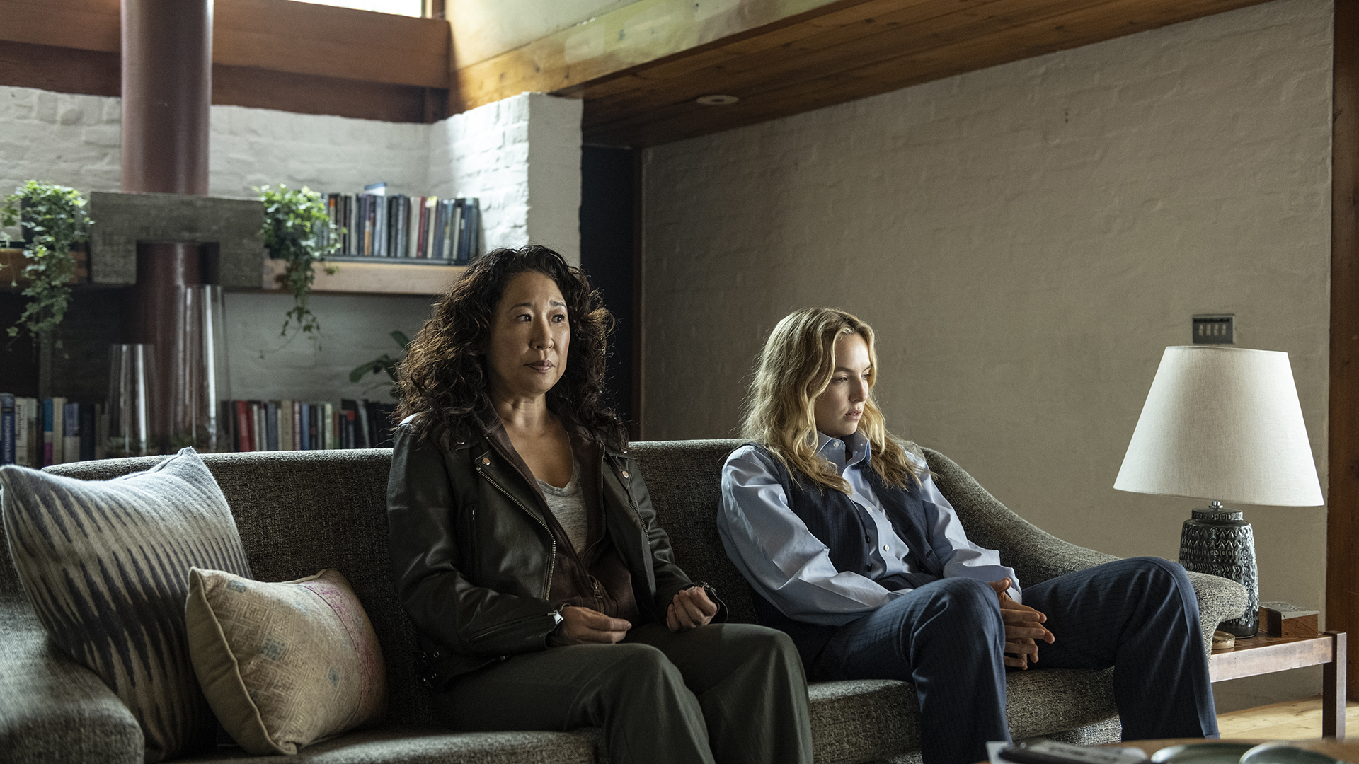 Play-By-Play of ‘Killing Eve’ Season 4, Ep. 3: Villanelle Longs for Eve’s Attention, Carolyn Investigates The Twelve, Hélène Advises an Assassin-in-Training