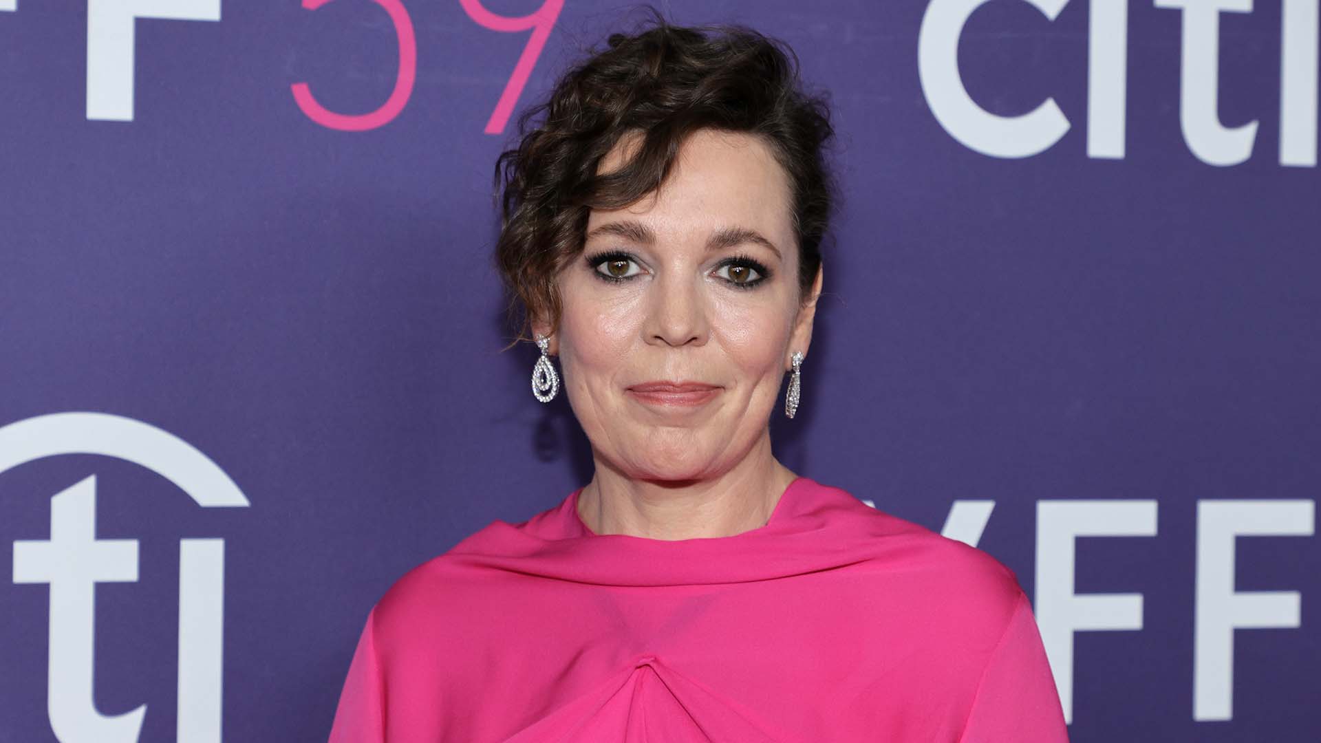 New Trailer: Olivia Colman Stars in True Crime Miniseries ‘Landscapers’ 