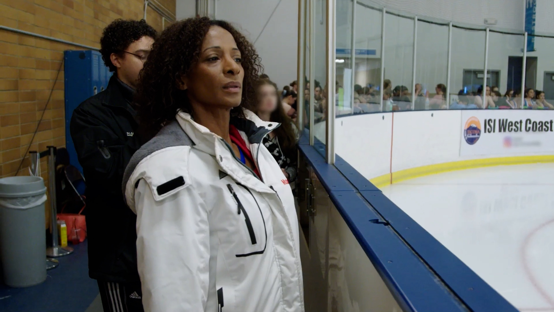 Watch Sneak Peek: "I Never Get a Thank You!" | Breaking the Ice Video Extras