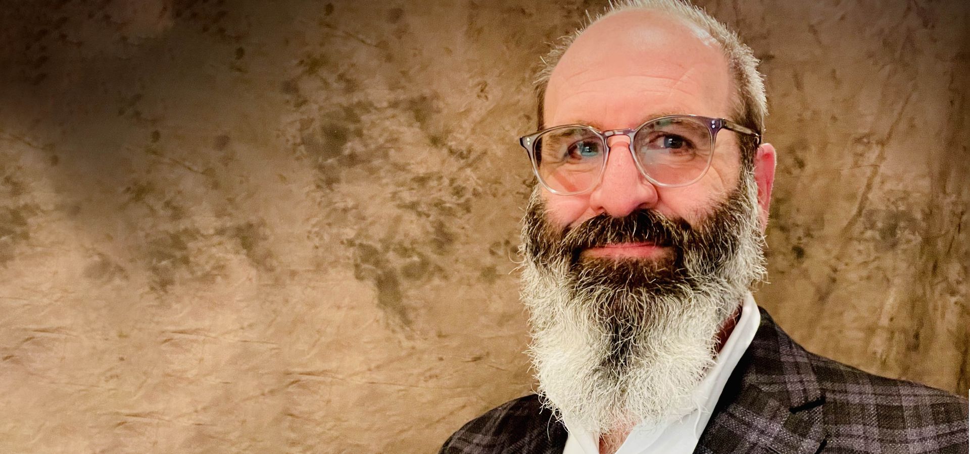 Interview with the Vampire Q&A — Special Make-up Effects Creator Howard Berger Spills On Bloodletting & The Many Challenges of Vampiric Dentures
