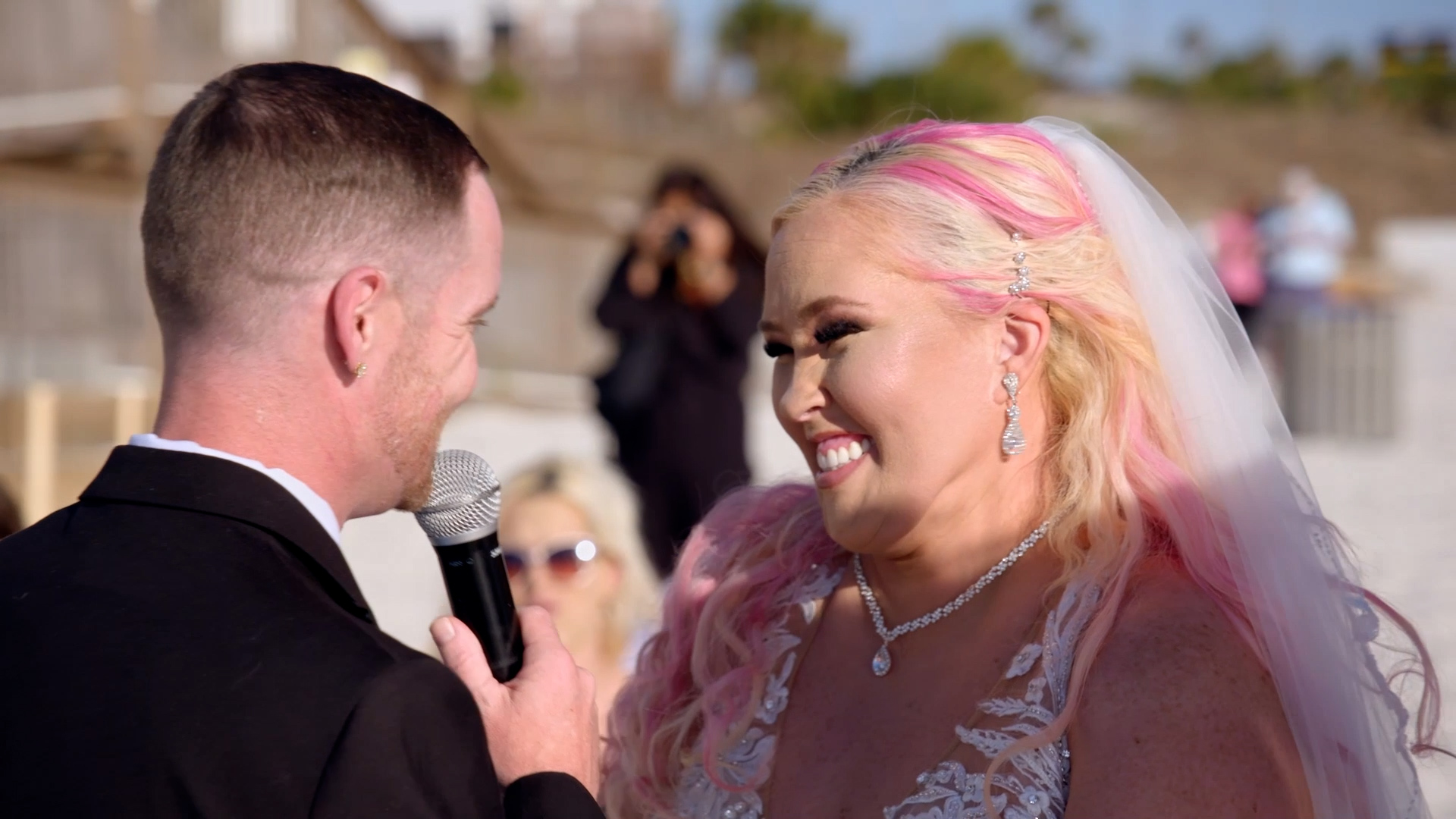Mama June Gets Hitched!