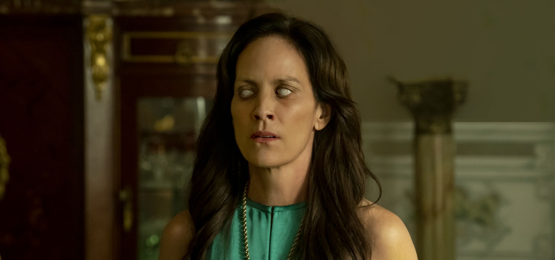 Mayfair Witches Q&A — Annabeth Gish on The Tragedy of Deidre’s Life  