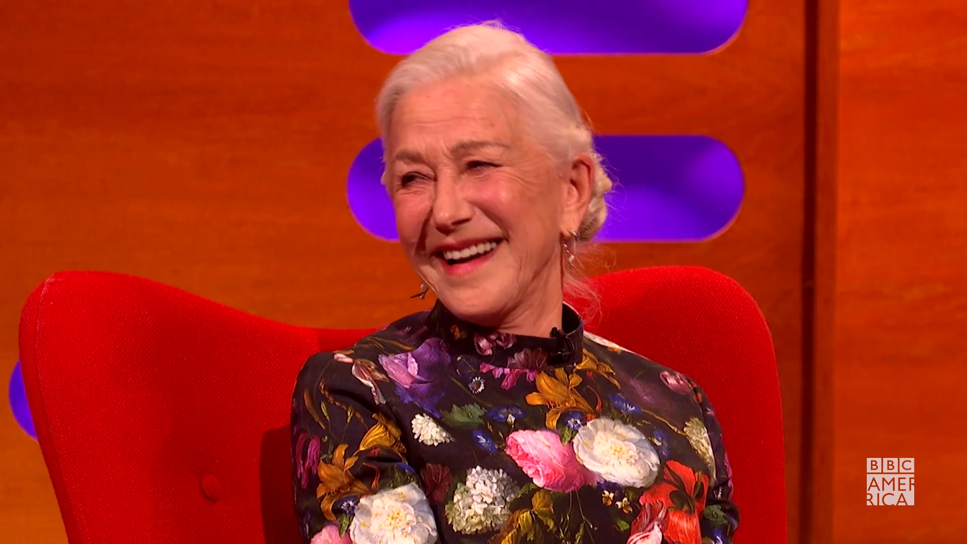 Watch Dame Helen Mirren’s Home Video with a Bear | The Graham Norton Show Video Extras