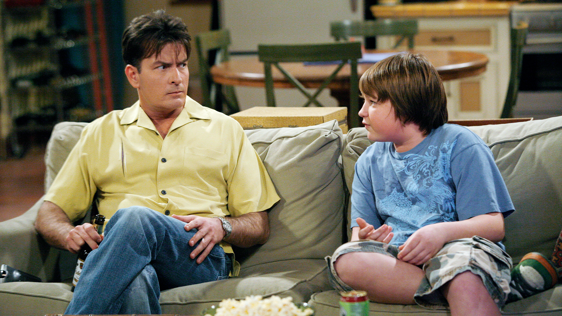 Two and a Half Men Season 5 Episode 11 - Meander to Your Dander