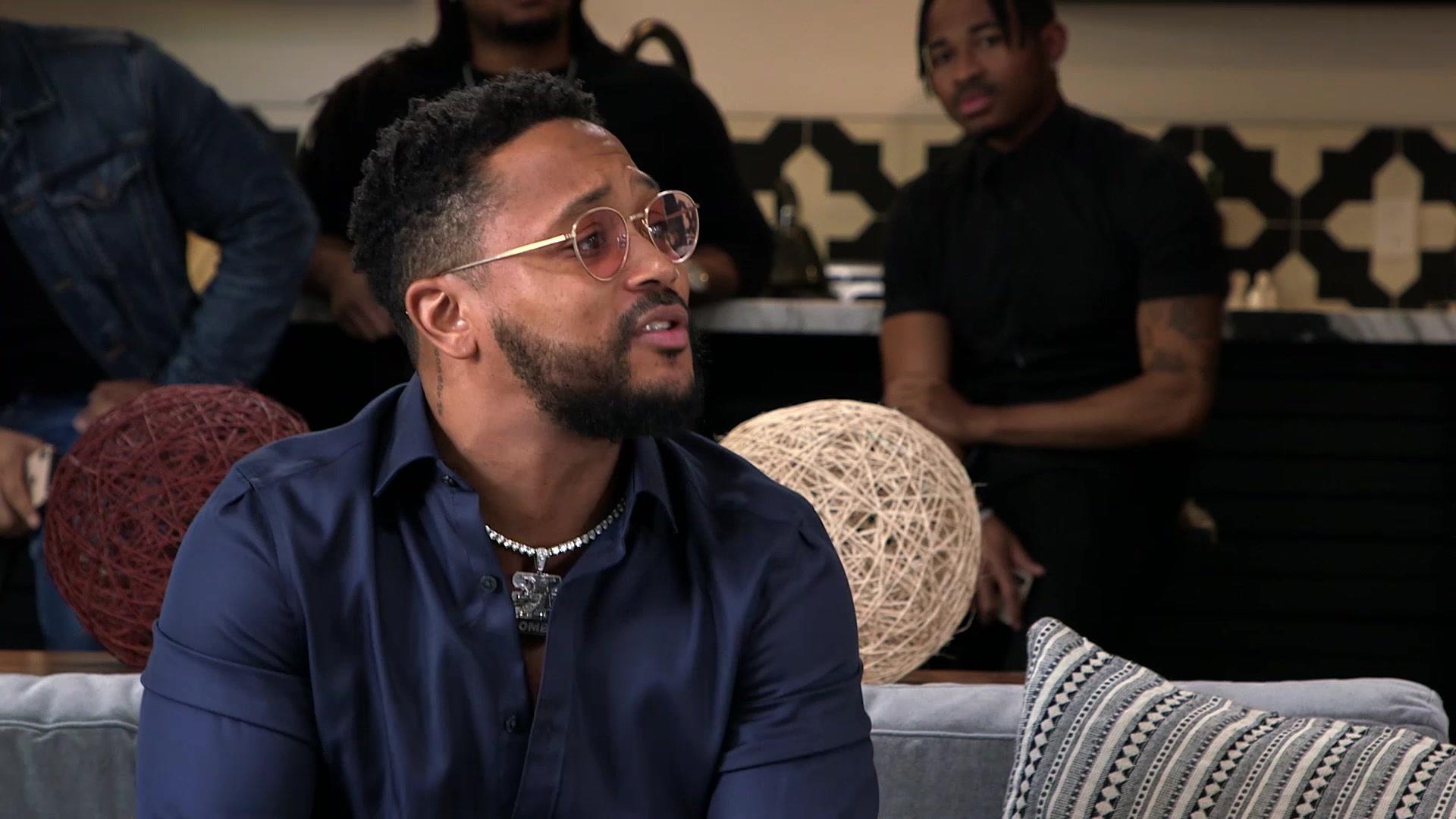 Watch Sneak Peek: Romeo Sits Down With The Crew | Growing Up Hip Hop Video Extras