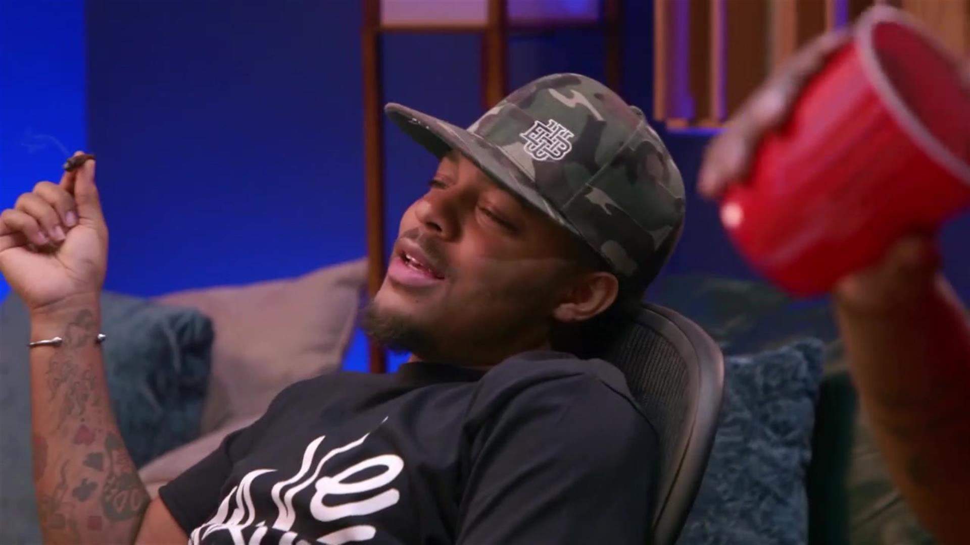 Watch Bow and Pimpin' Talk Love and Relationships | Growing Up Hip Hop: Atlanta Video Extras