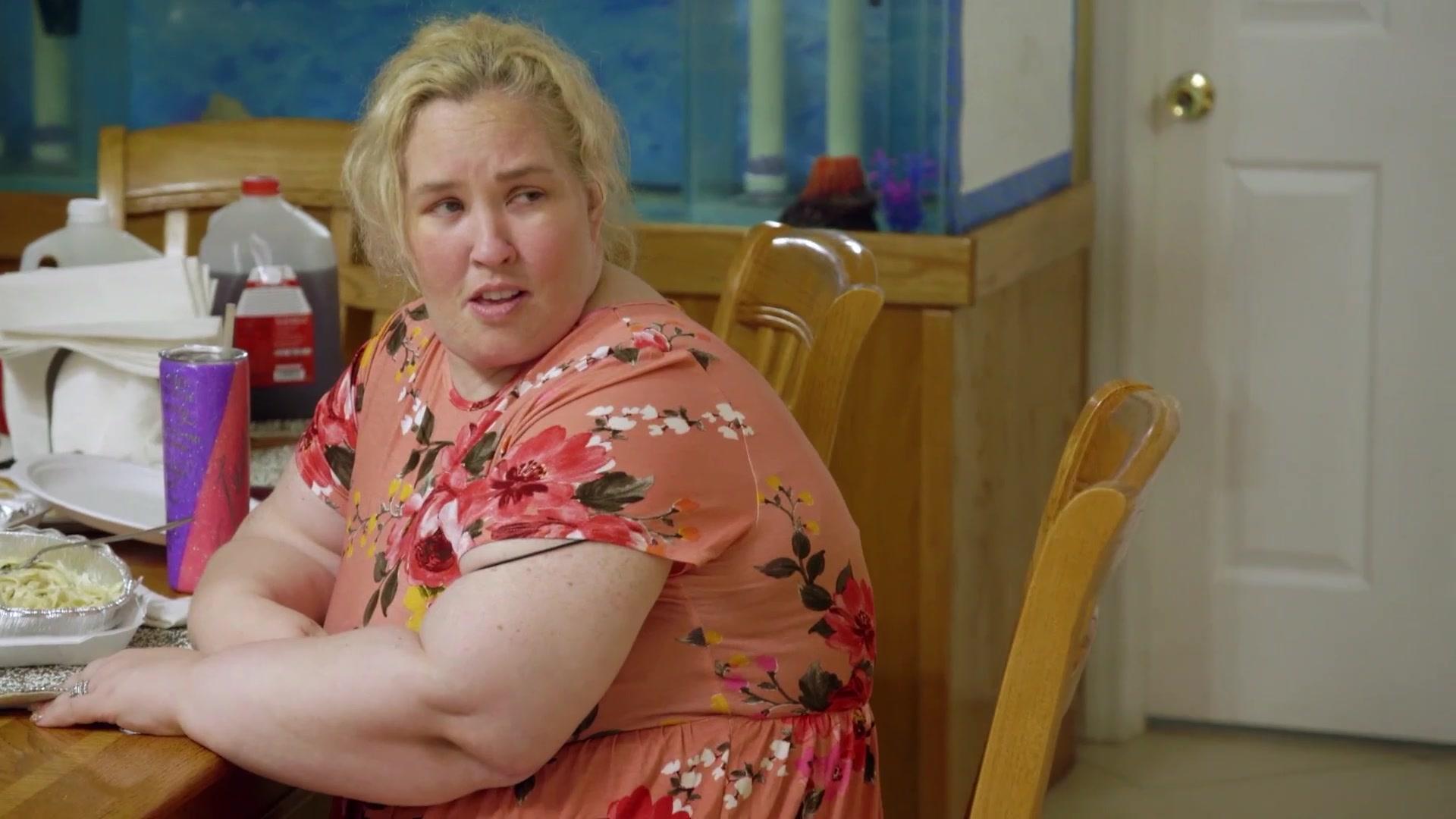 Watch June Is Not in Control | Mama June: From Not to Hot Video Extras