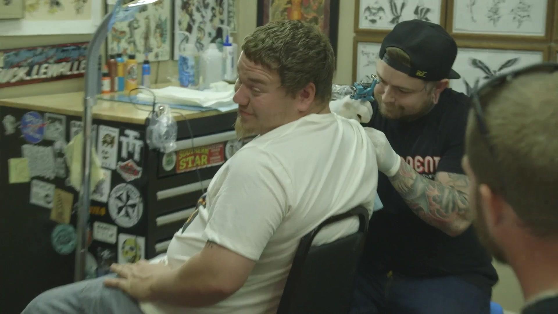 Watch Josh Gets A Tattoo Of What?! | Mama June: From Not to Hot Video Extras