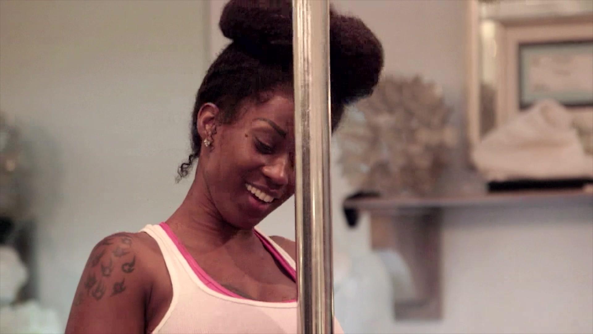 Watch The Ladies Take a Pole Dancing Class! | Beyond the Pole Video Extras