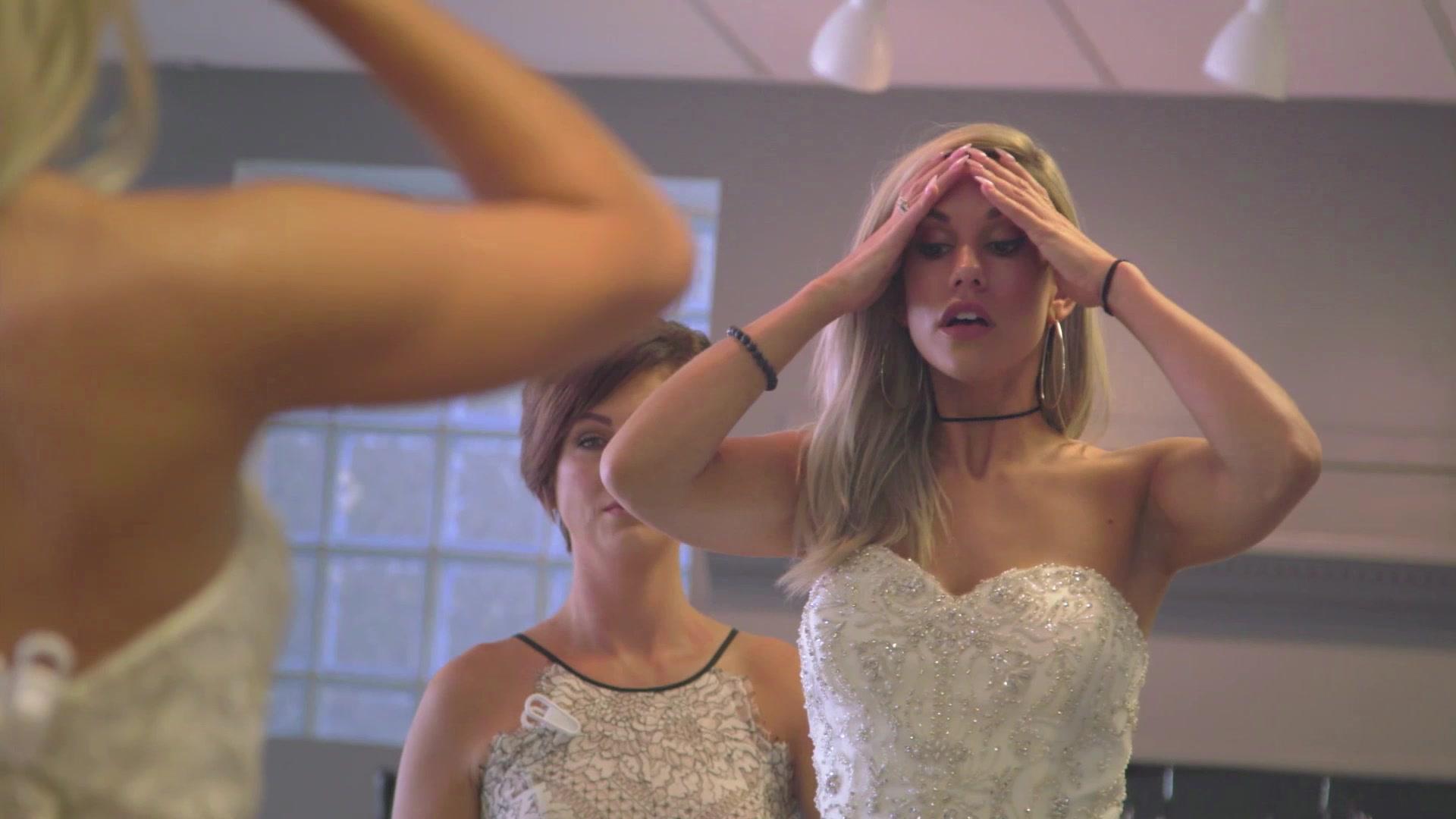Drunk Mom's Hot Take on Zilla Kat's Wedding Dress Breakdown!