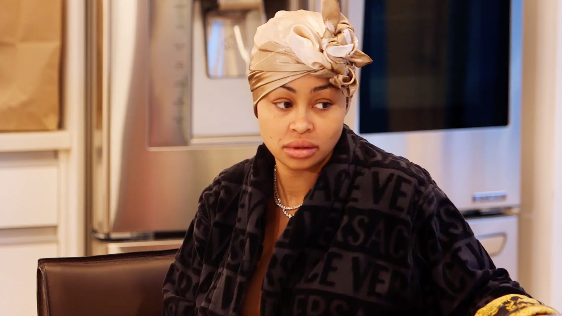 Watch Sneak Peek: Chyna Loses Her Sh*t! | The Real Blac Chyna Video Extras