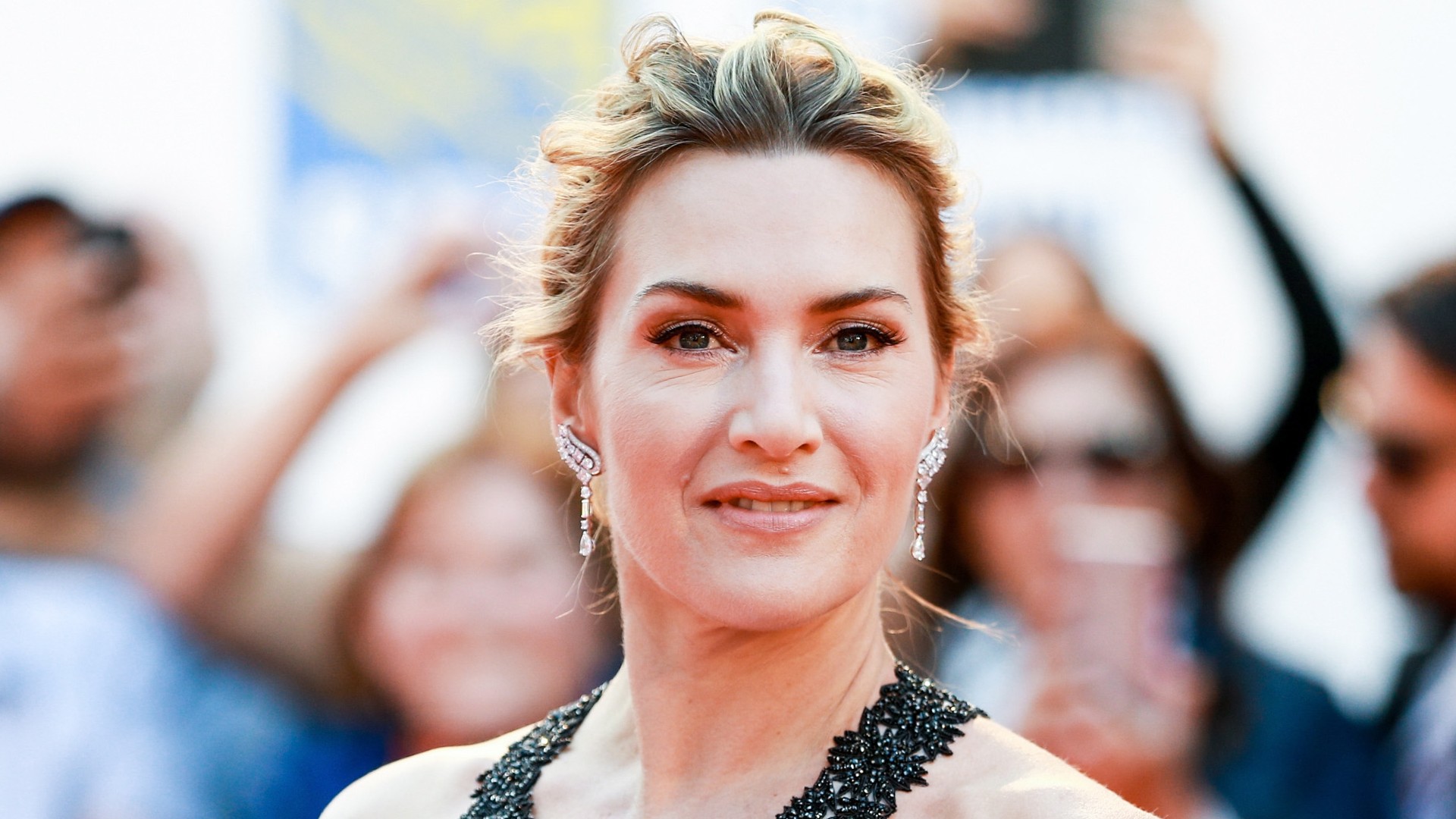Kate Winslet Says She Felt 'Bullied' by the Press After 'Titanic' Made Her Famous