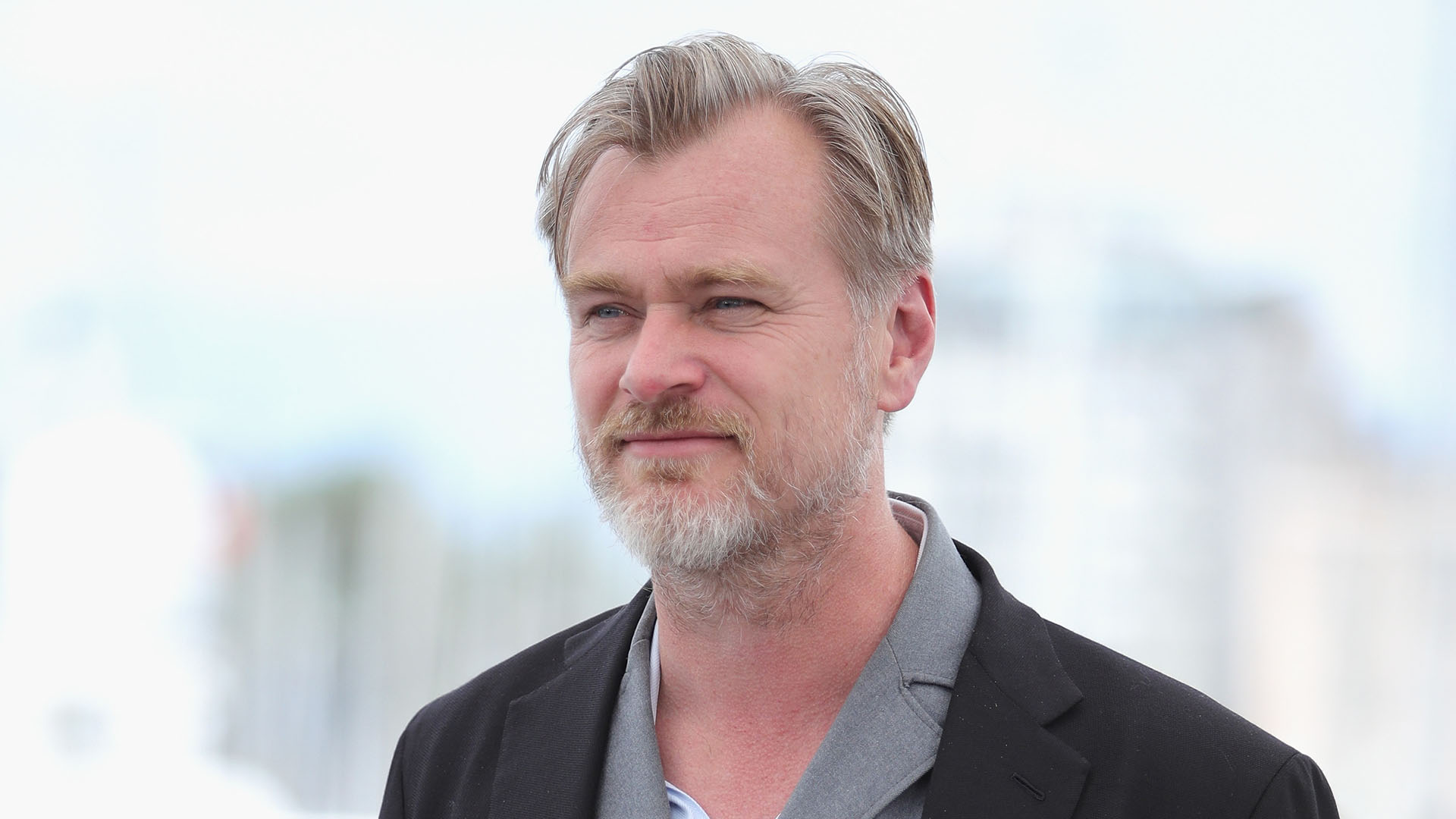 Director Christopher Nolan Doesn't Have a Smartphone or Use Email