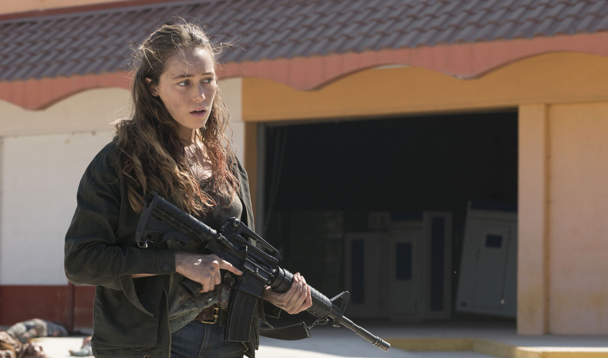 Sneak Peek of Fear the Walking Dead Episode 14 — Will Alicia’s Encounter With a Mystery Woman End in Violence?