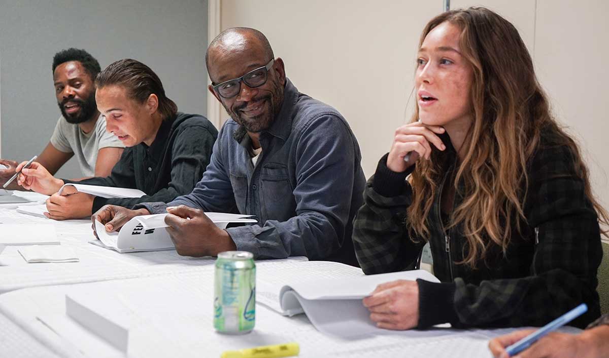 First Look at Lennie James on the Set of Fear the Walking Dead