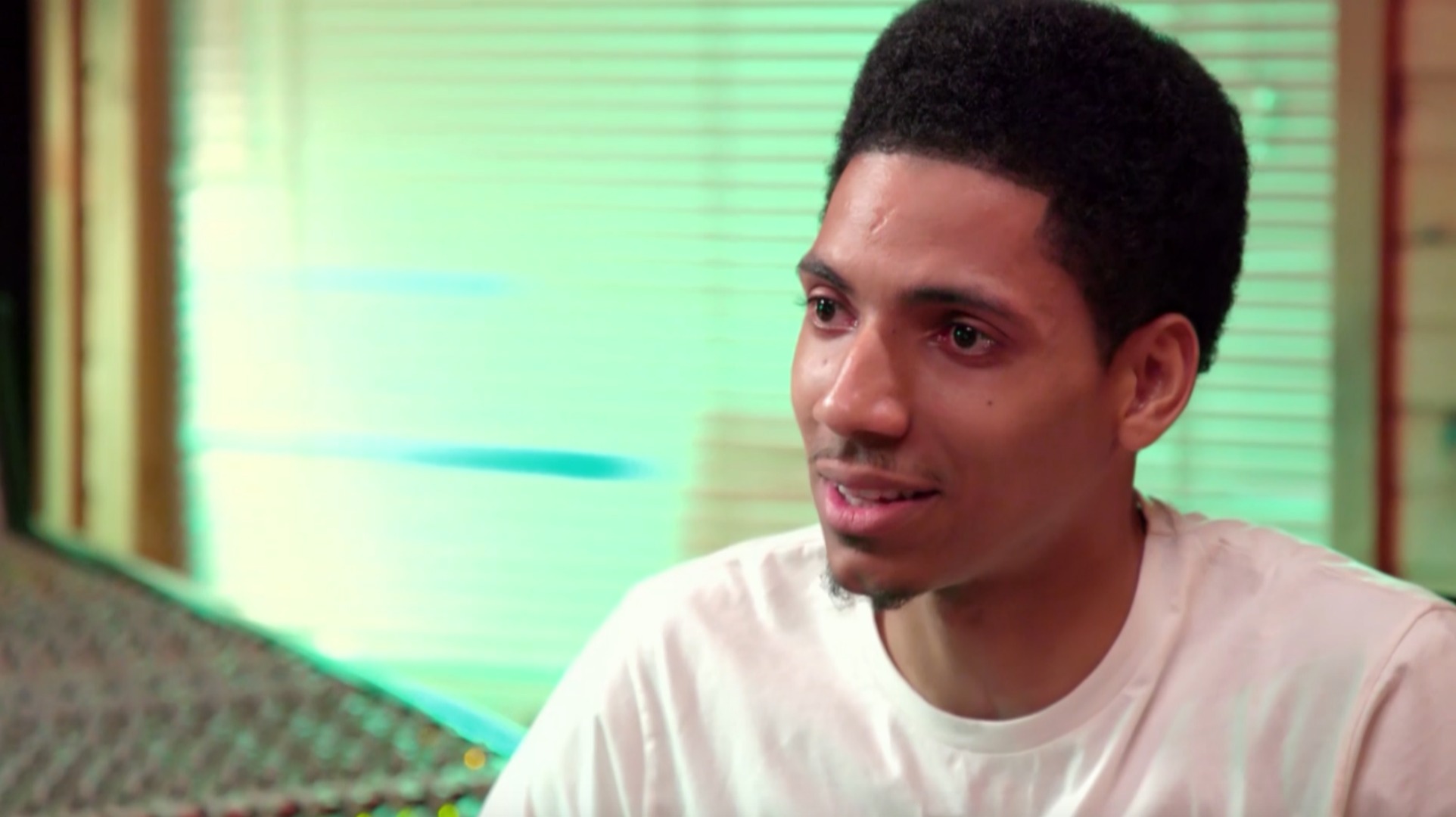 Watch Arnstar Opens Up About His Childhood | Growing Up Hip Hop: New York Video Extras