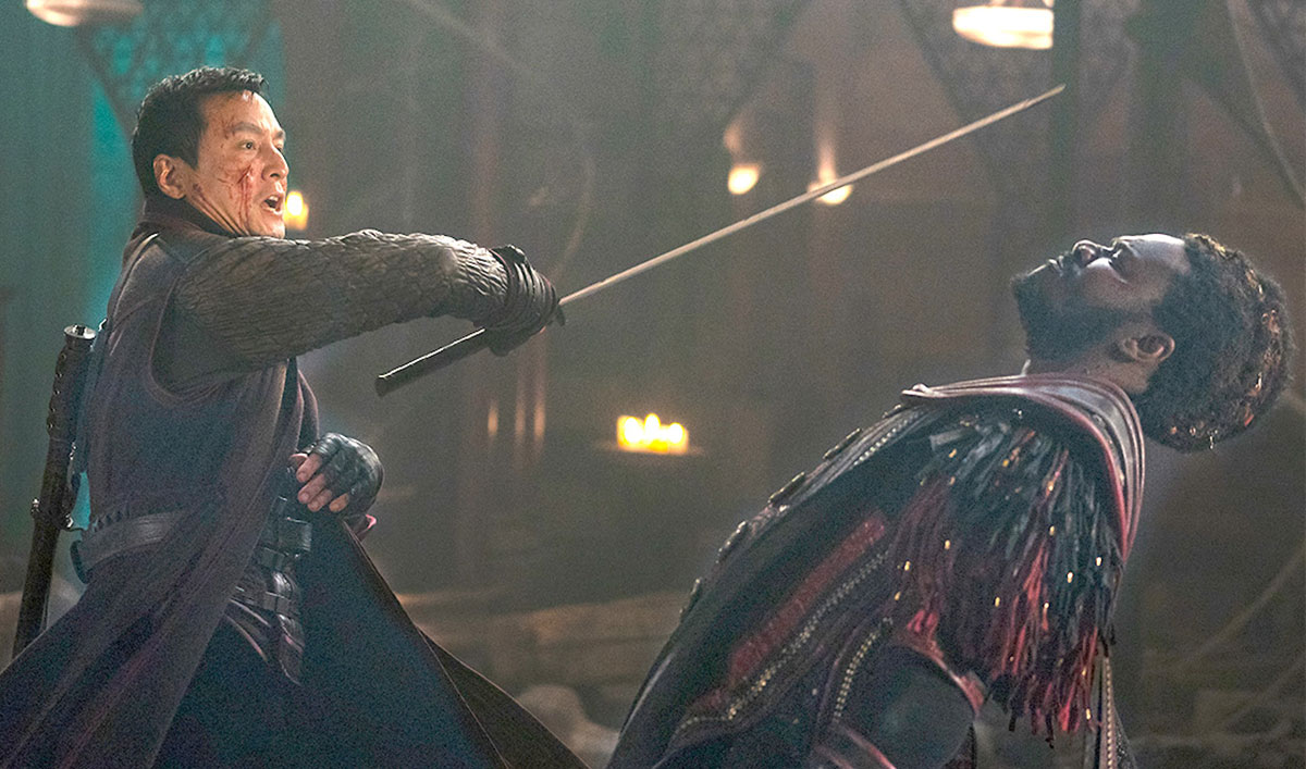 (SPOILERS) Sunny Fights for the Fate of the Badlands in This Epic Scene From the Into the Badlands Series Finale