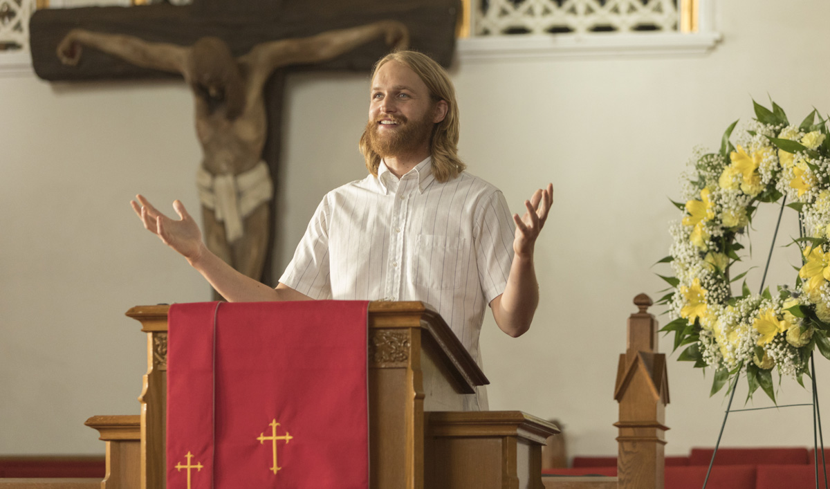 Go Inside Dud’s “Unanchored” Speech at His Dad’s Memorial