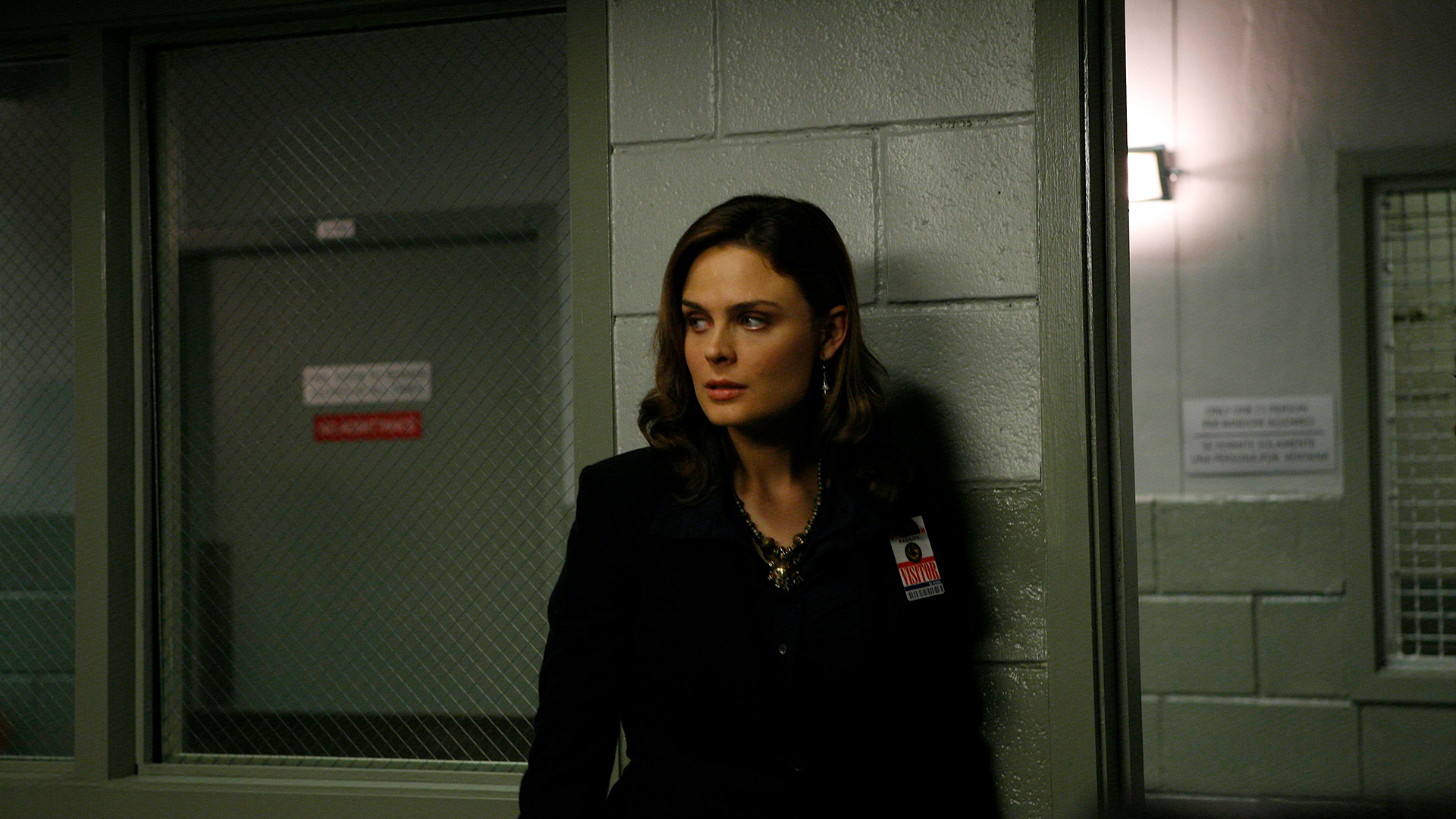 Bones Season 3 Episode 8 - The Knight on the Grid